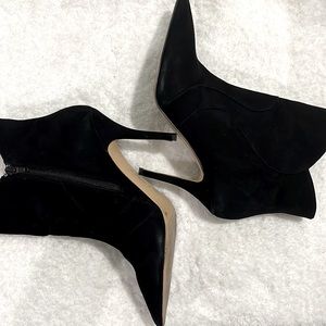 Gianni Bini black high heel boots